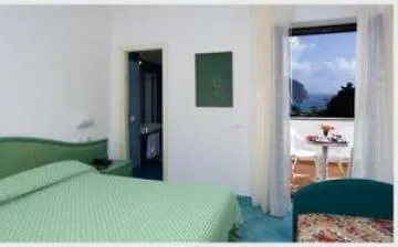 Ideal Szálloda